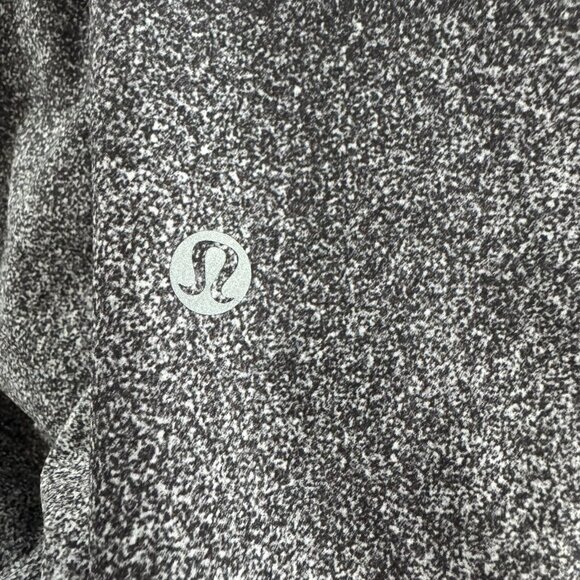 Lululemon Current State Short 9" Size 31 Carbon Mist Graphite Grey SS-2080 - Picture 6 of 8